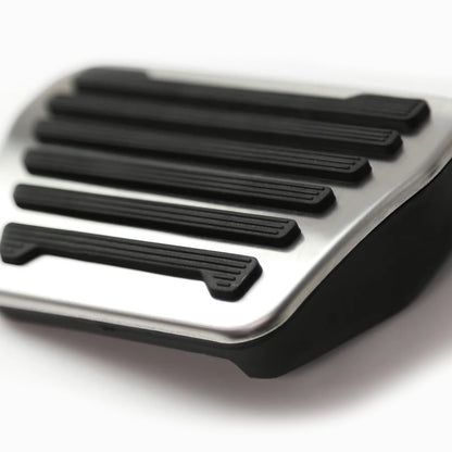 Aluminium Sports Pedal Cover Kit for Land Rover Defender 90, 110 and 130 (L663), view 3