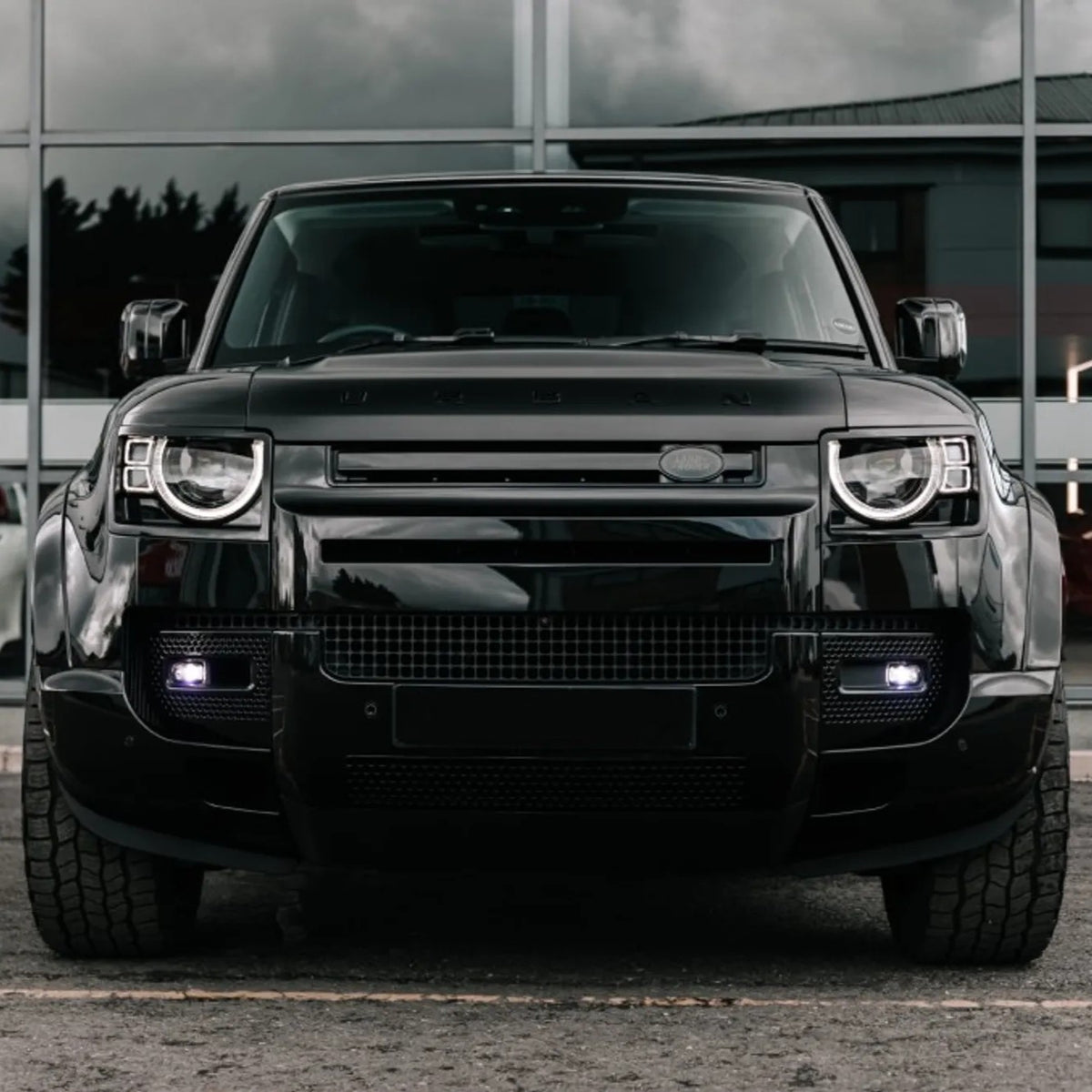 Gloss Black Exterior Styling Pack for Land Rover Defender 110 (L663), view 3