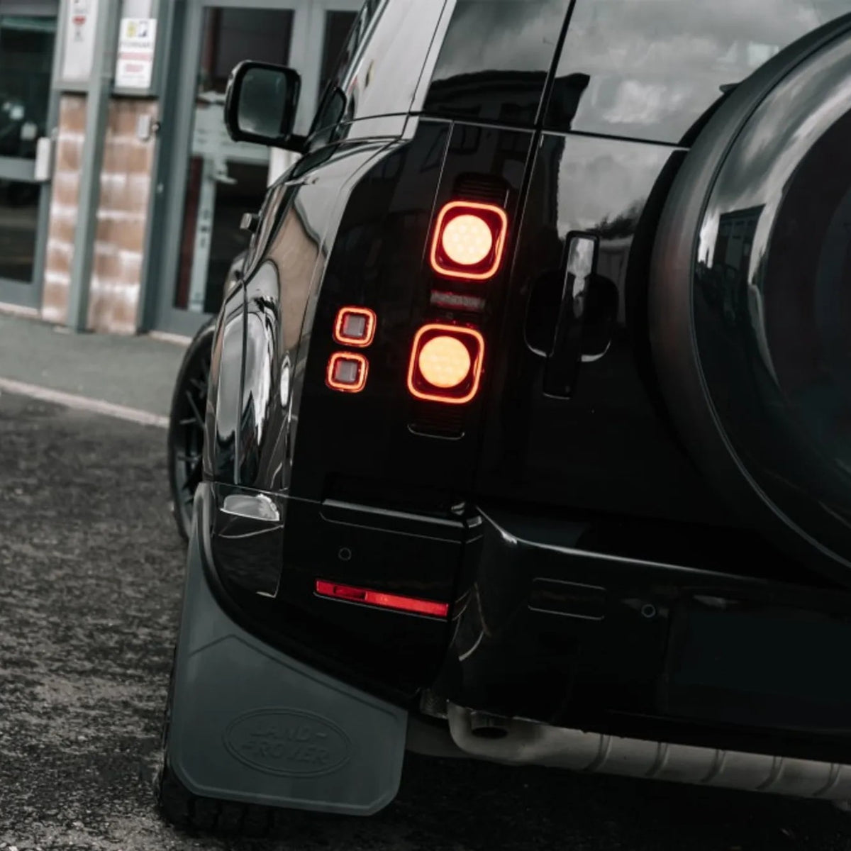 Gloss Black Exterior Styling Pack for Land Rover Defender 110 (L663), view 7