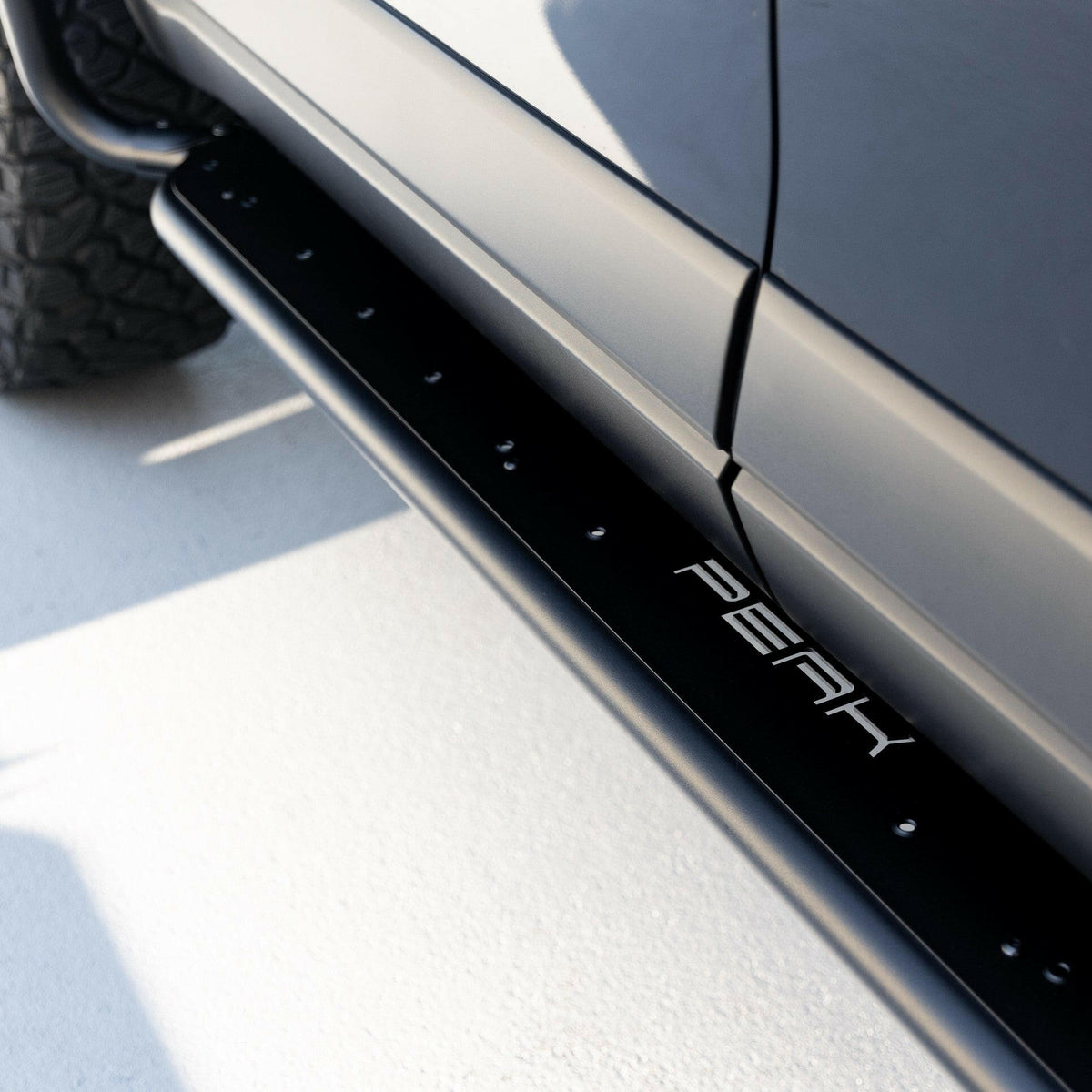 PEAK Rock Sliders (Side Steps) for KGM SsangYong Musso, view 2