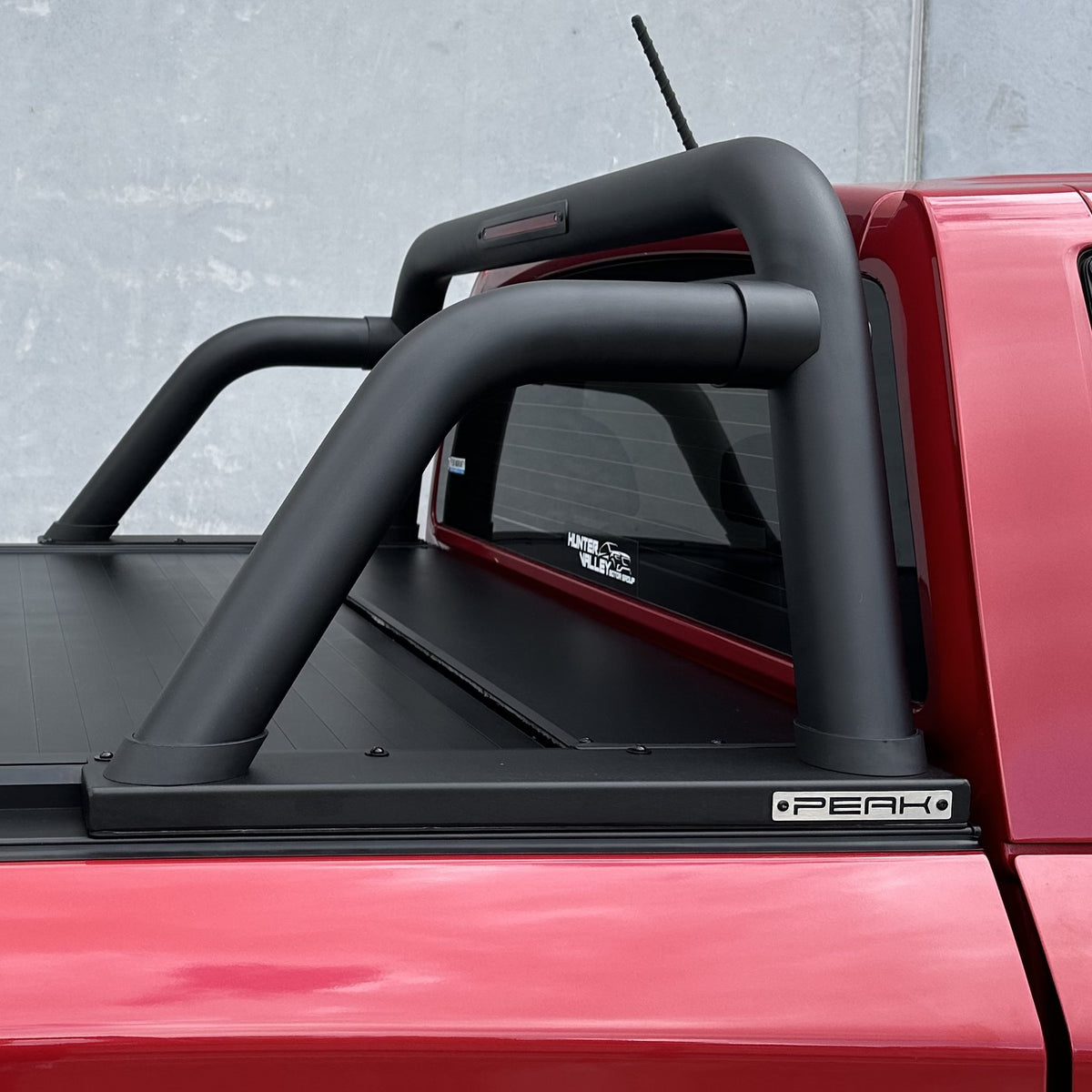 PEAK Sports Bar (Black) for KGM SsangYong Musso, view 3
