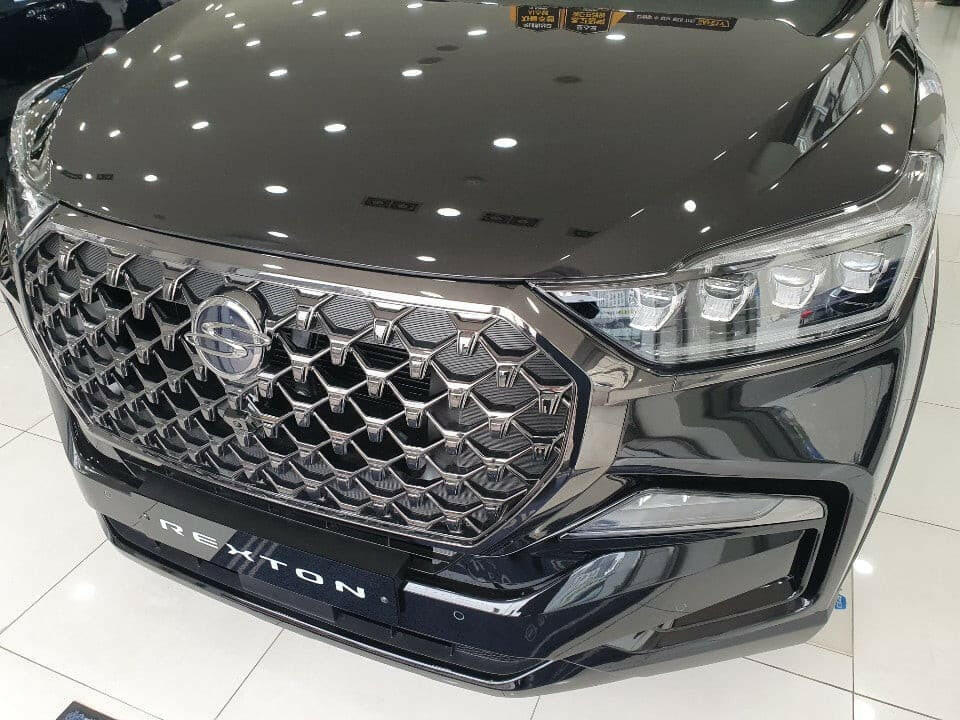 Genuine KGM SsangYong Black Edition Grille for Rexton
