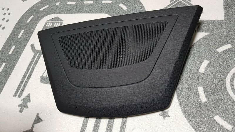 Genuine KGM SsangYong Centre Speaker Grill for Musso & Rexton